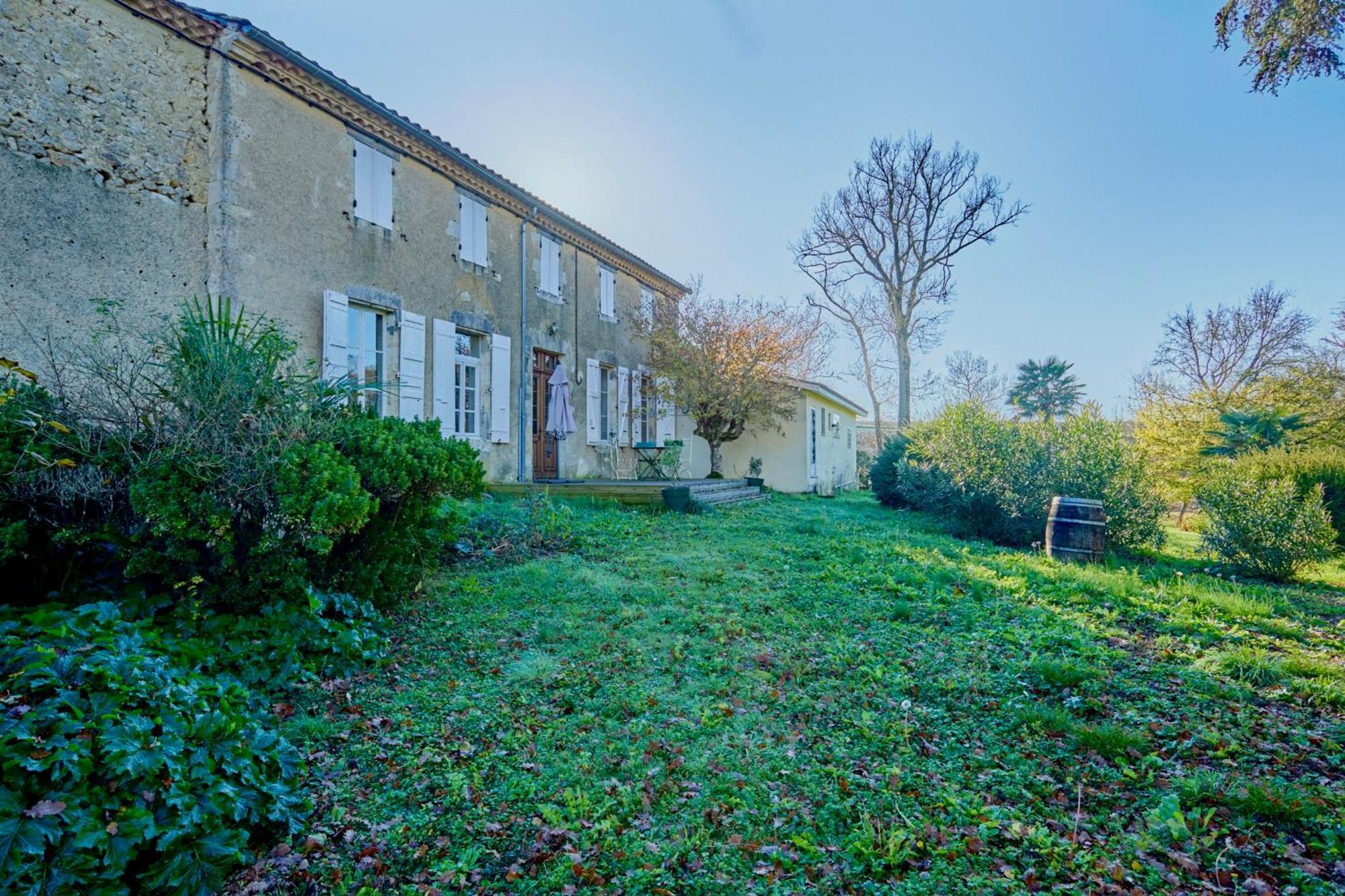 Chambres D'Hotes De Charme Avec Piscine - Le Clos Boissiere Valence-sur-Baise ภายนอก รูปภาพ