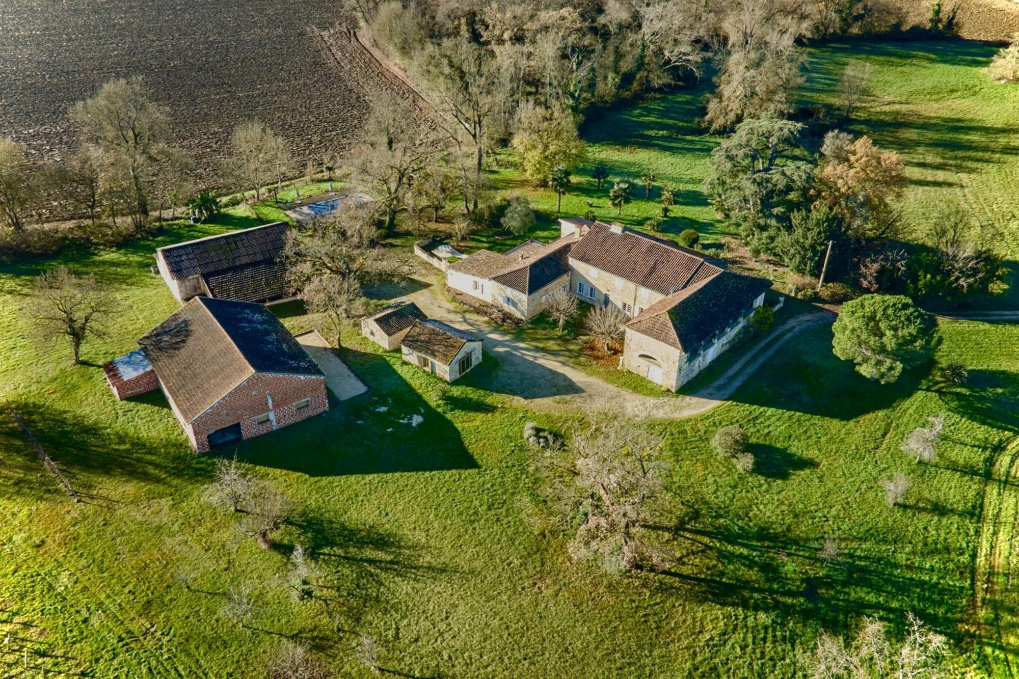 Chambres D'Hotes De Charme Avec Piscine - Le Clos Boissiere Valence-sur-Baise ภายนอก รูปภาพ